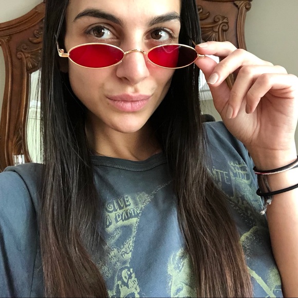 Retro Small Oval Sunglasses - Picture 2 of 3